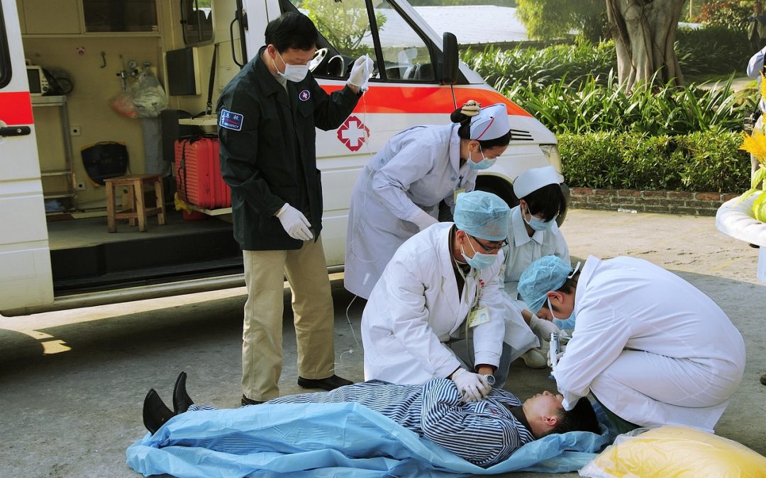 Penyemprotan Disinfektan di Gudang